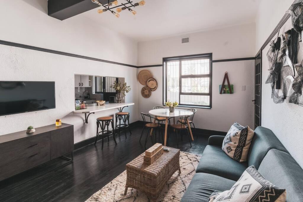 Cozy One-Bedroom In The Heart Of Sea Point Cidade Do Cabo Exterior foto